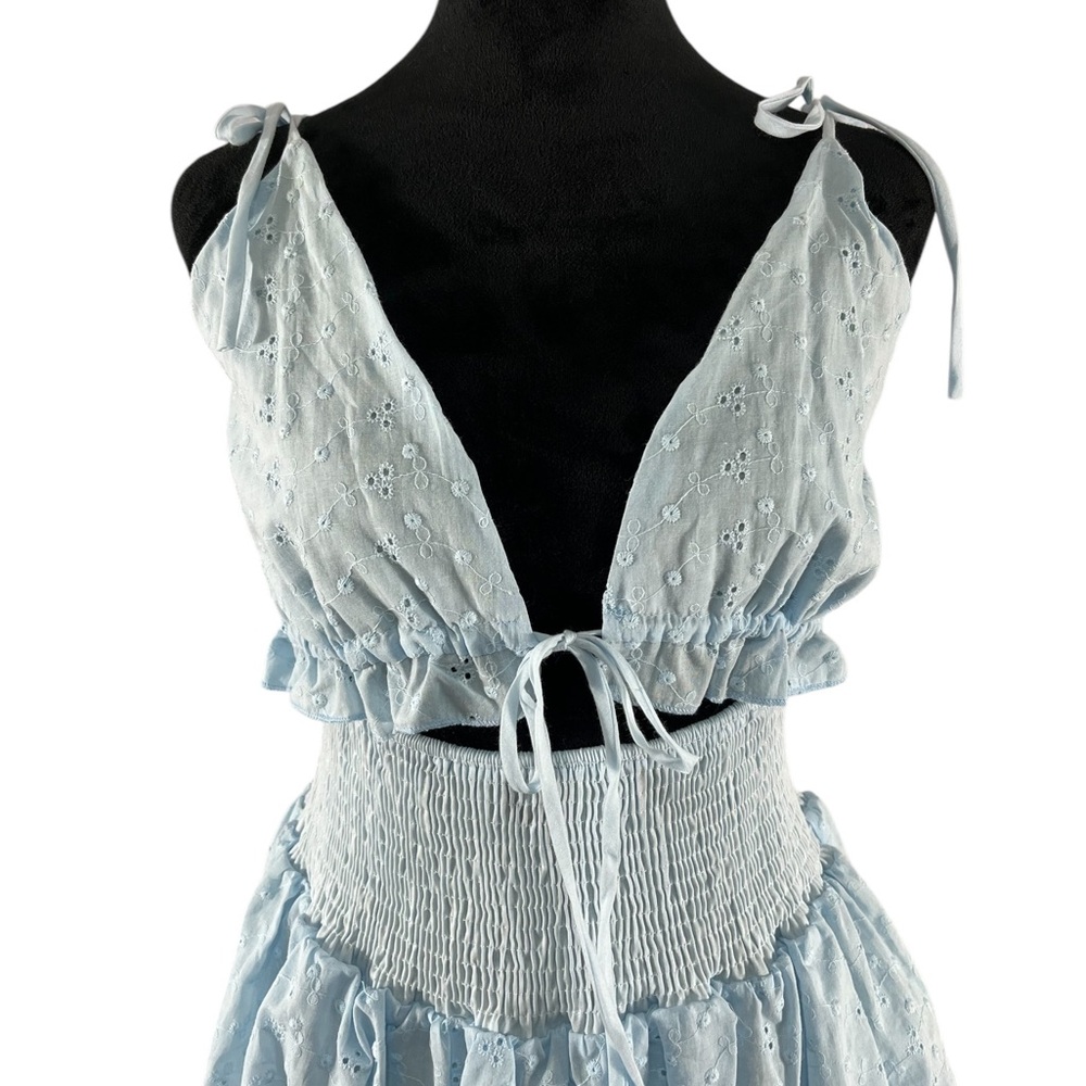 Pretty in Eyelet Light Blue Tiered Ruffled mini Skirt,
Cut out front,Large,New - Picture 5 of 12
